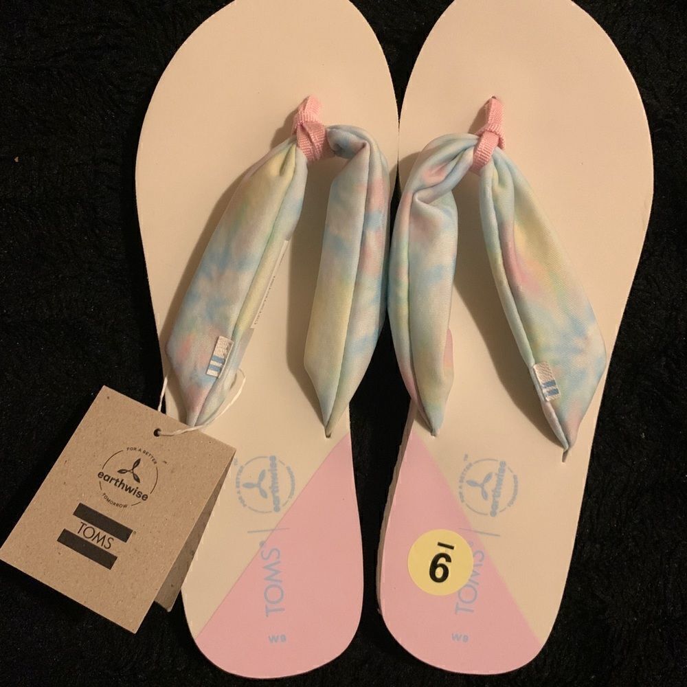 Toms woman’s sandals